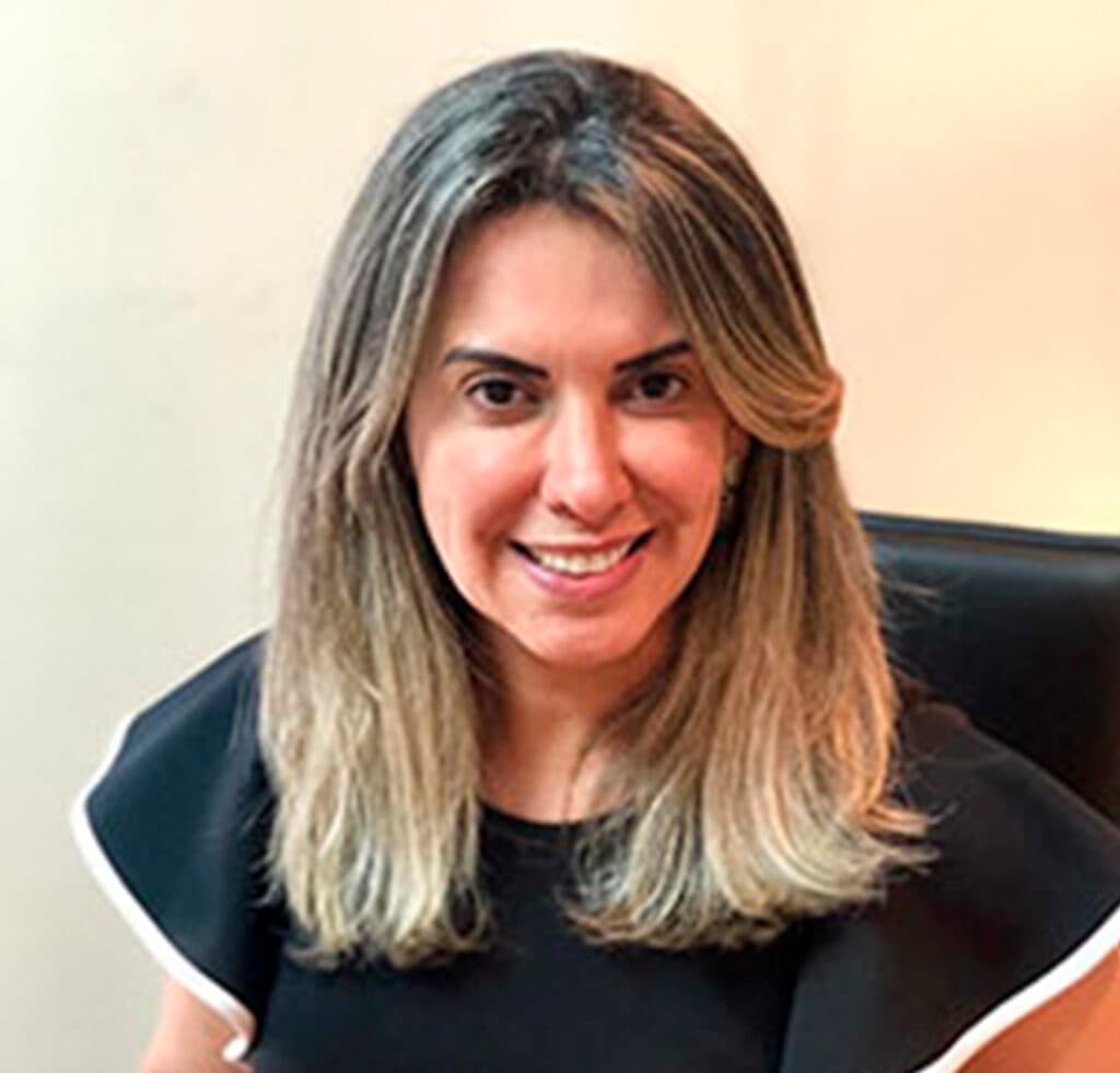 Denise de Almeida — Advogado(a) Santos do Prado